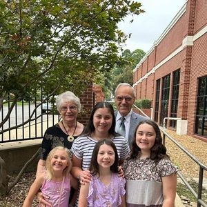 Meet your Posher, Freda